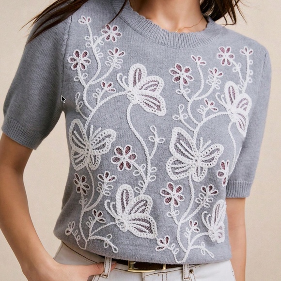 Classic Butterfly Floral Embroidered Knit Short sleeve top - Picture 3 of 6